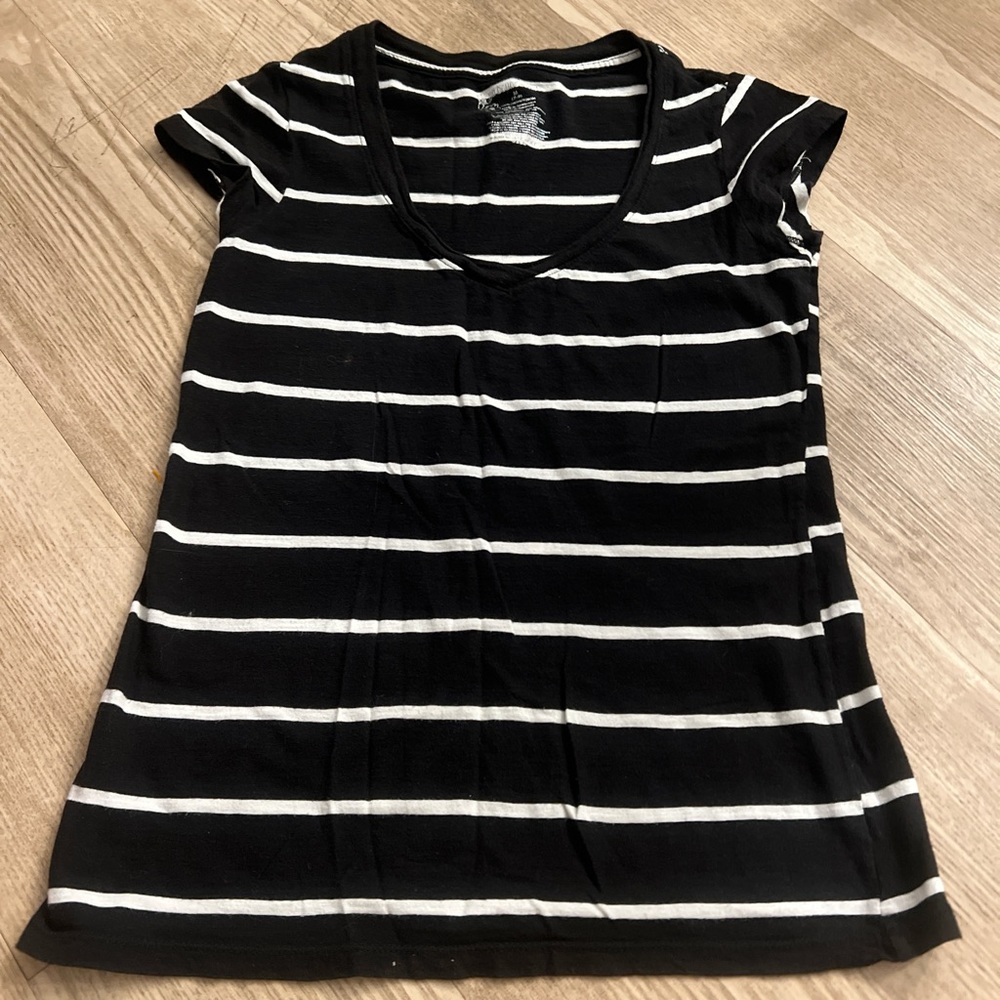 No Boundaries Black and White Striped Short Sleeve Tee